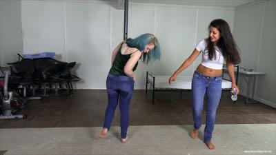 Vonka Romanov & Jasmine St James: Vonka & Jasmine Holding In Jeans