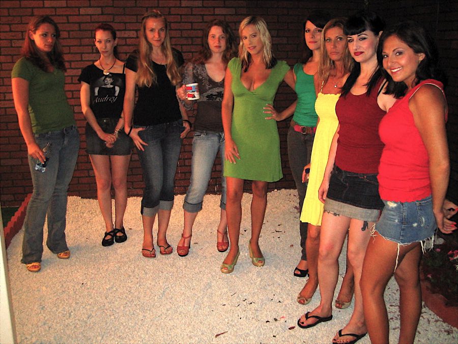 line_at_the_ladies_2025_remaster_900.jpg